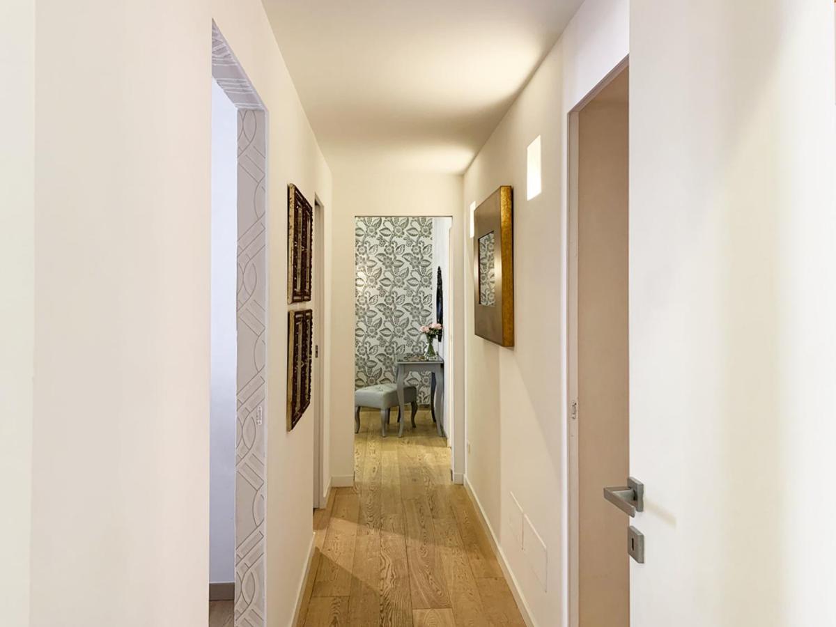 Arcasuite Tritone Luxury Rome Extérieur photo